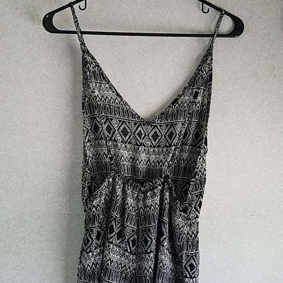 Shortall  / Romper - Picture 2 of 5